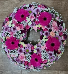 Loose open posy